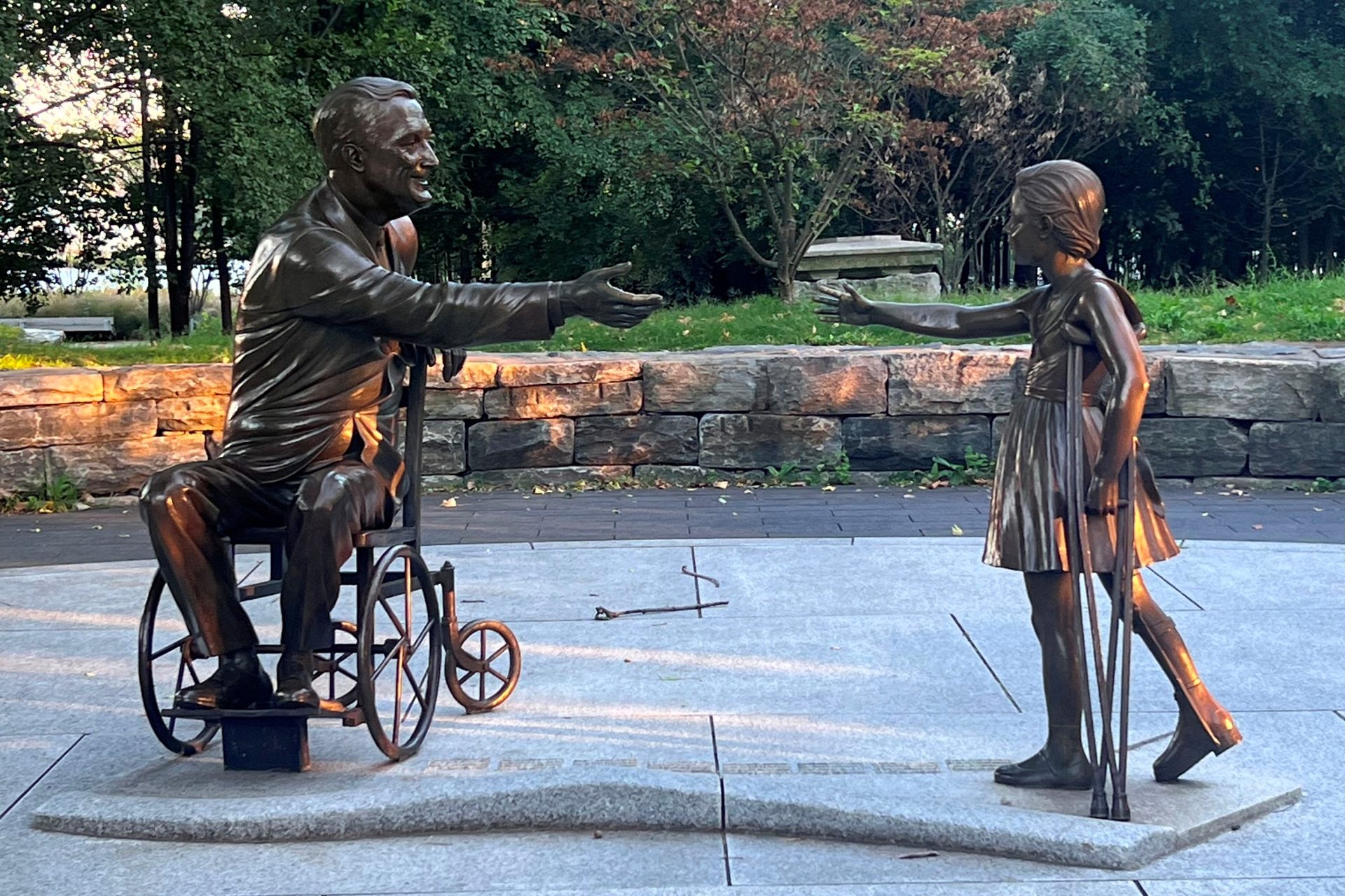 FDR Hope Memorial, New York (by Camilla D'Angelo) - 02.jpeg